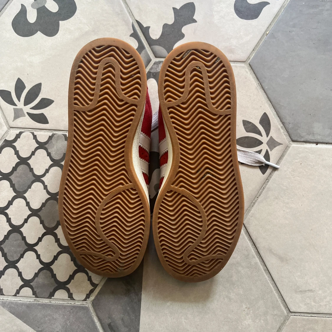 Röda Adidas campus 00s sneakers mocka - 3