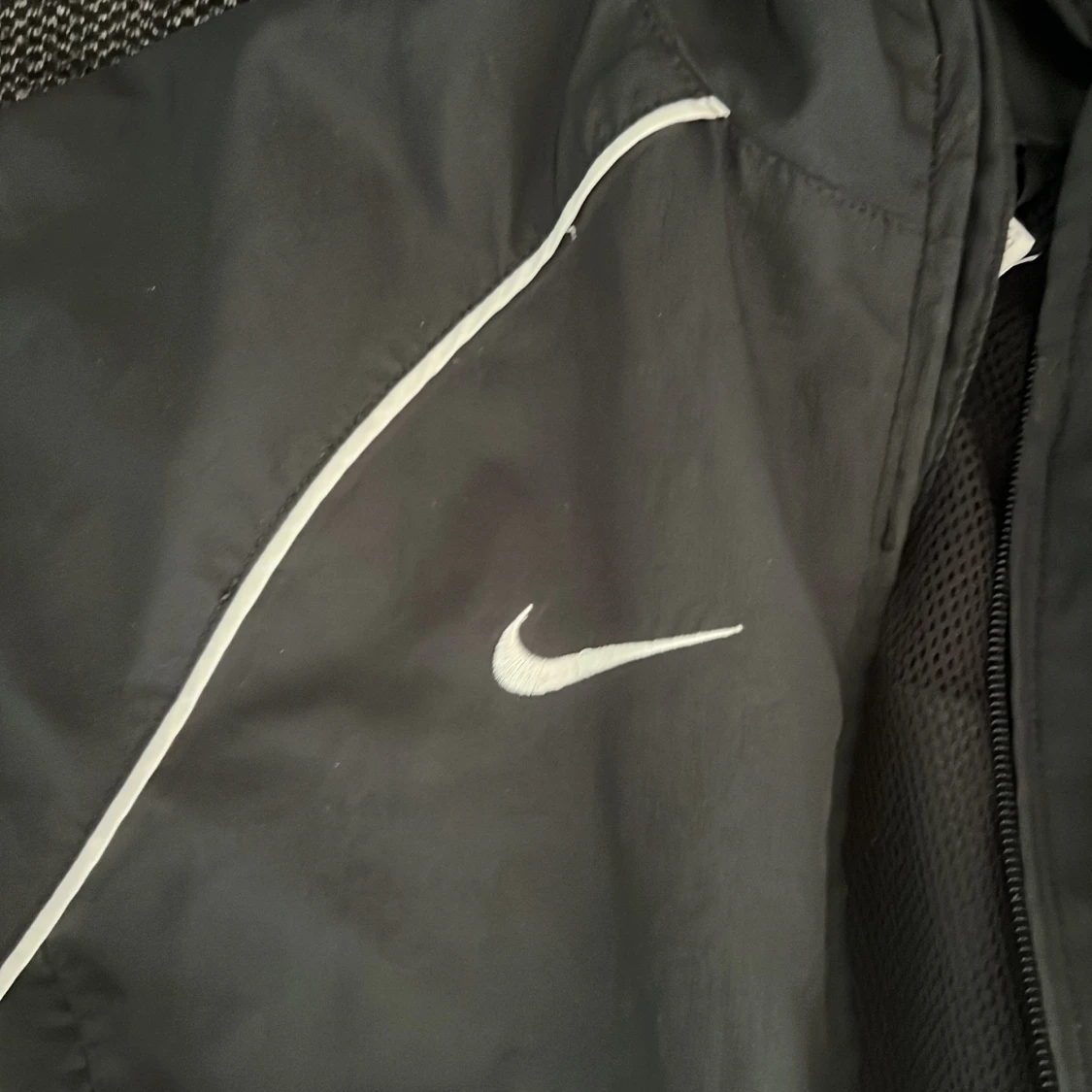 Svart träningsjacka från Nike Dri-Fit - 4