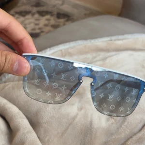 Lv glasögon  - Säljer dessa helt nya glasögon som passar perfekt till sommaren!