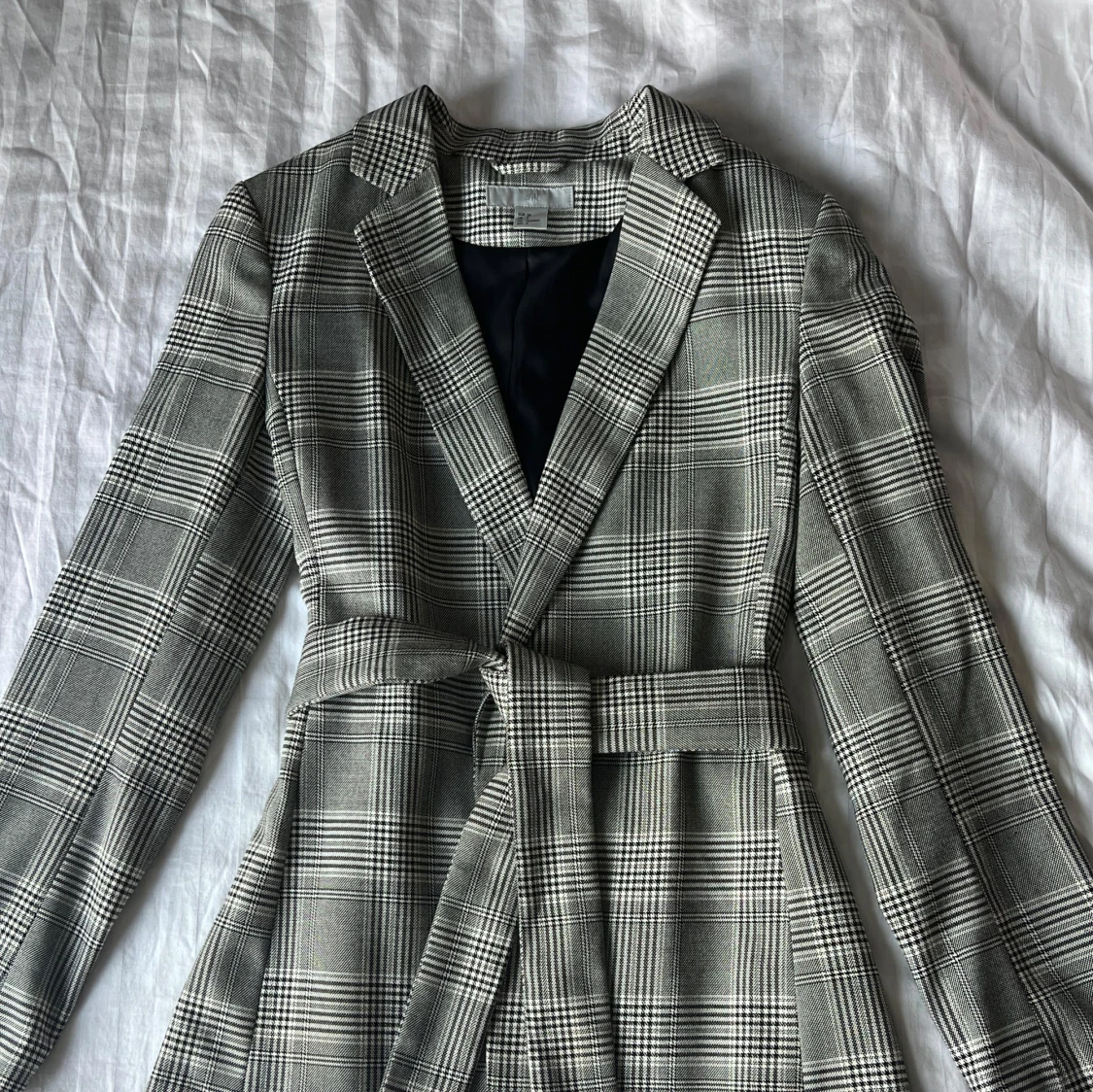 Klassisk rutig kavaj med midjeskärp - 2