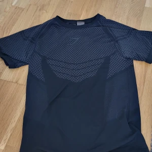 Gymshark Onyx V2 - Gymshark onyx v2 i relativt bra skick, inget kvitto, dm om intresserad.