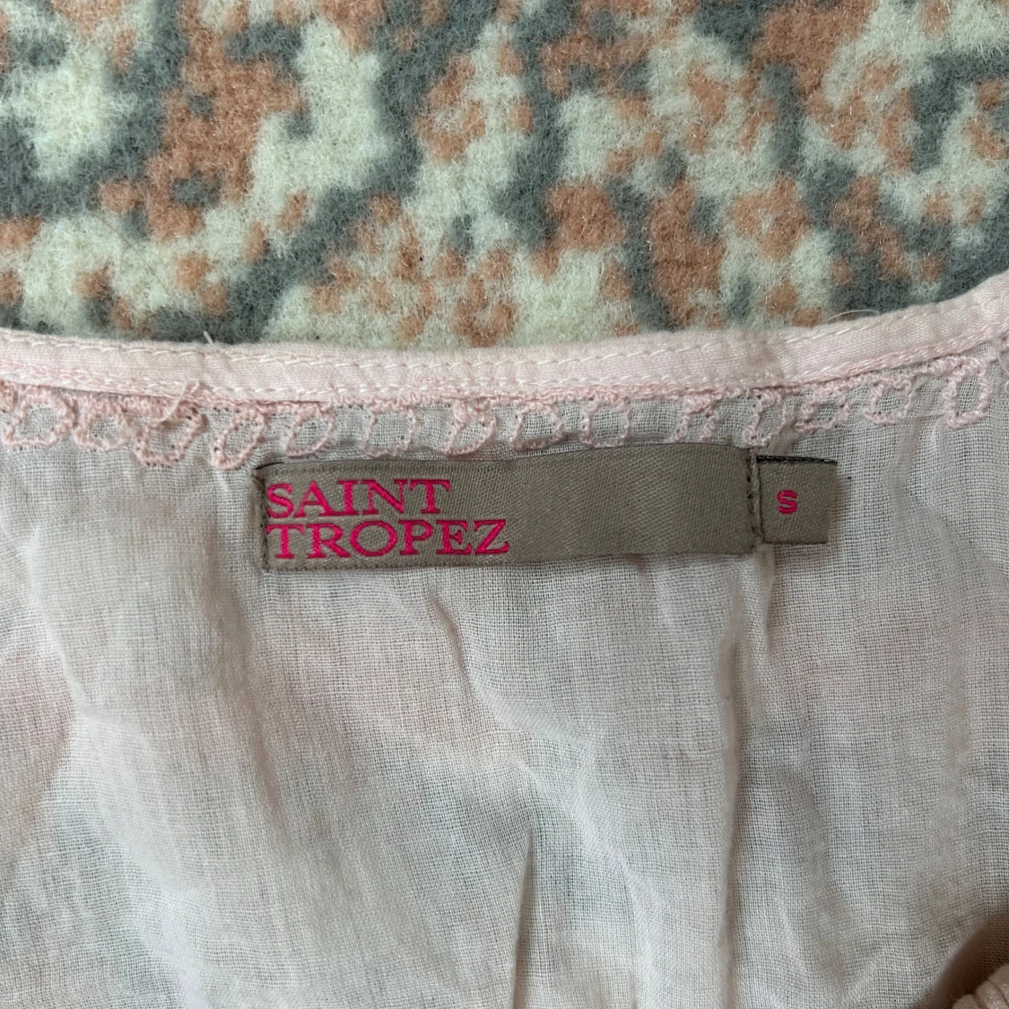 ljusrosa blus Saint Tropez - 2