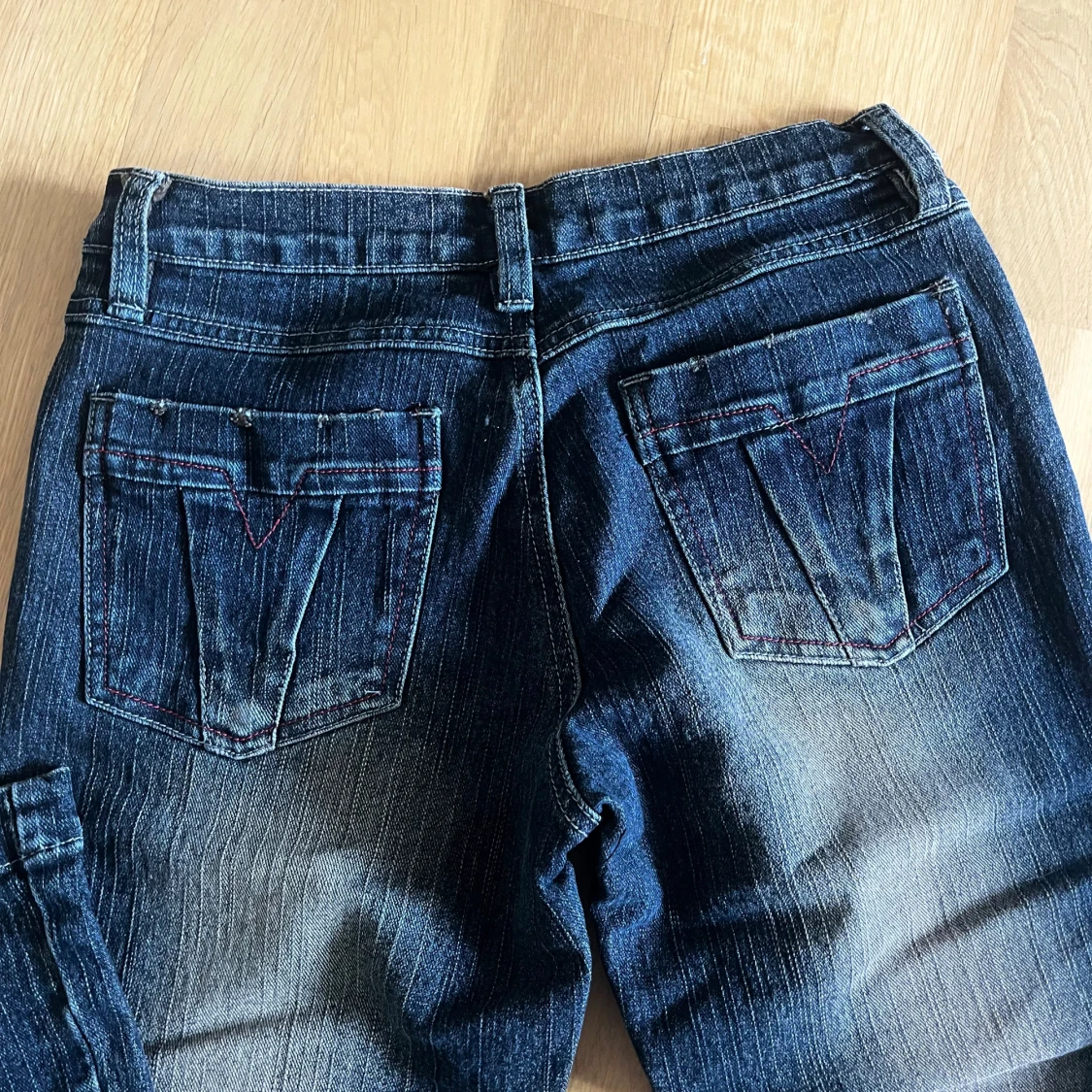 Mörkblå jeans från Forbidden - 2