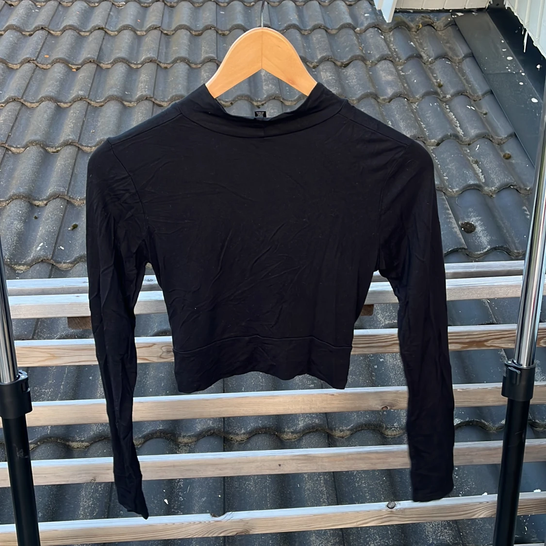 Svart croppad polotopp från Topshop - 1