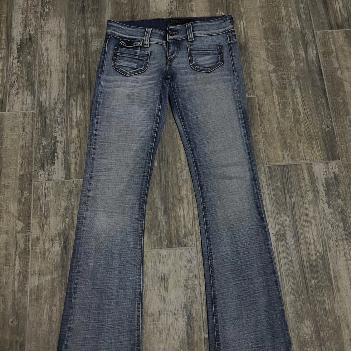 Blå bootcut jeans från Only - 2