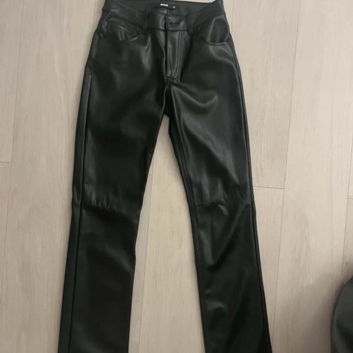 Skinnbyxor från bik bok  - 1