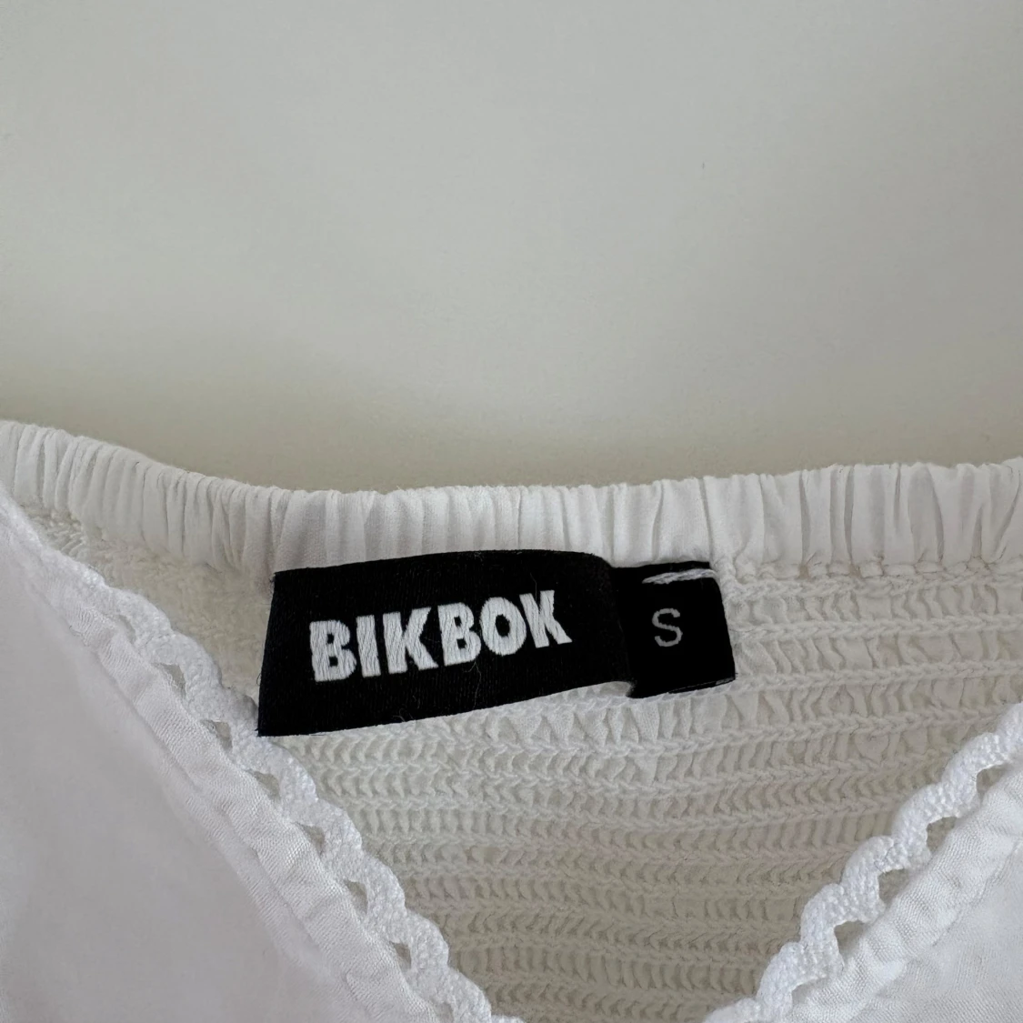  topp från bikbok - 1