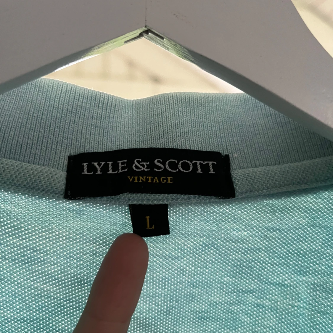 Ljusblå piké från Lyle & Scott - 2