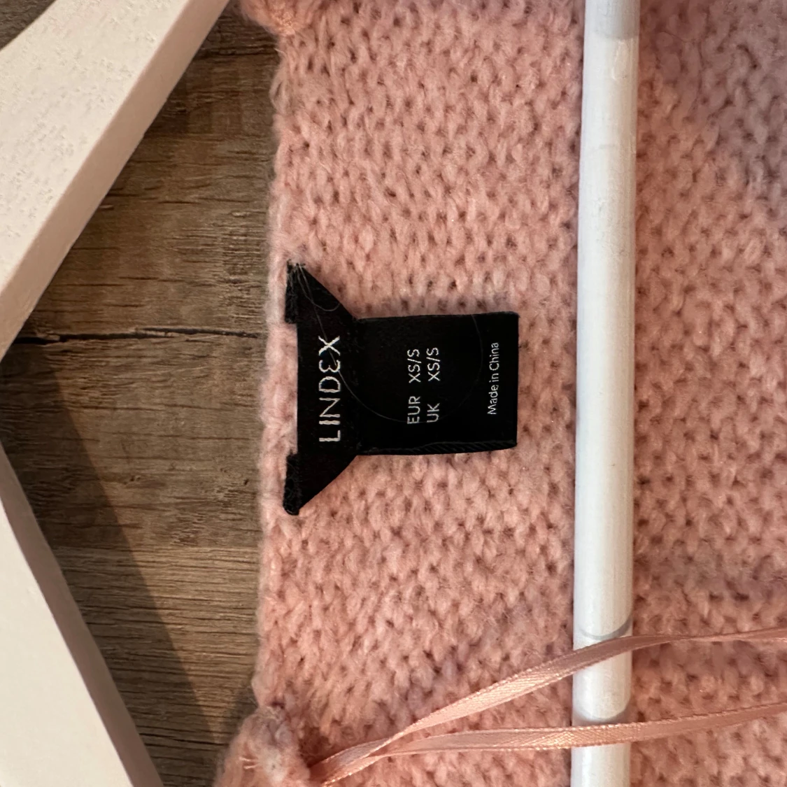 Rosa stickad kofta från Lindex - 2