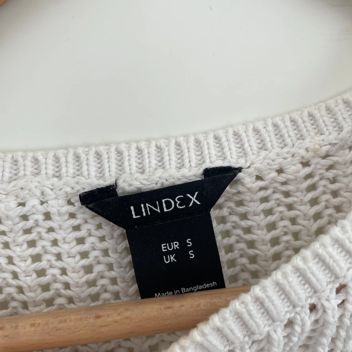 Vit stickad tröja från Lindex - 1