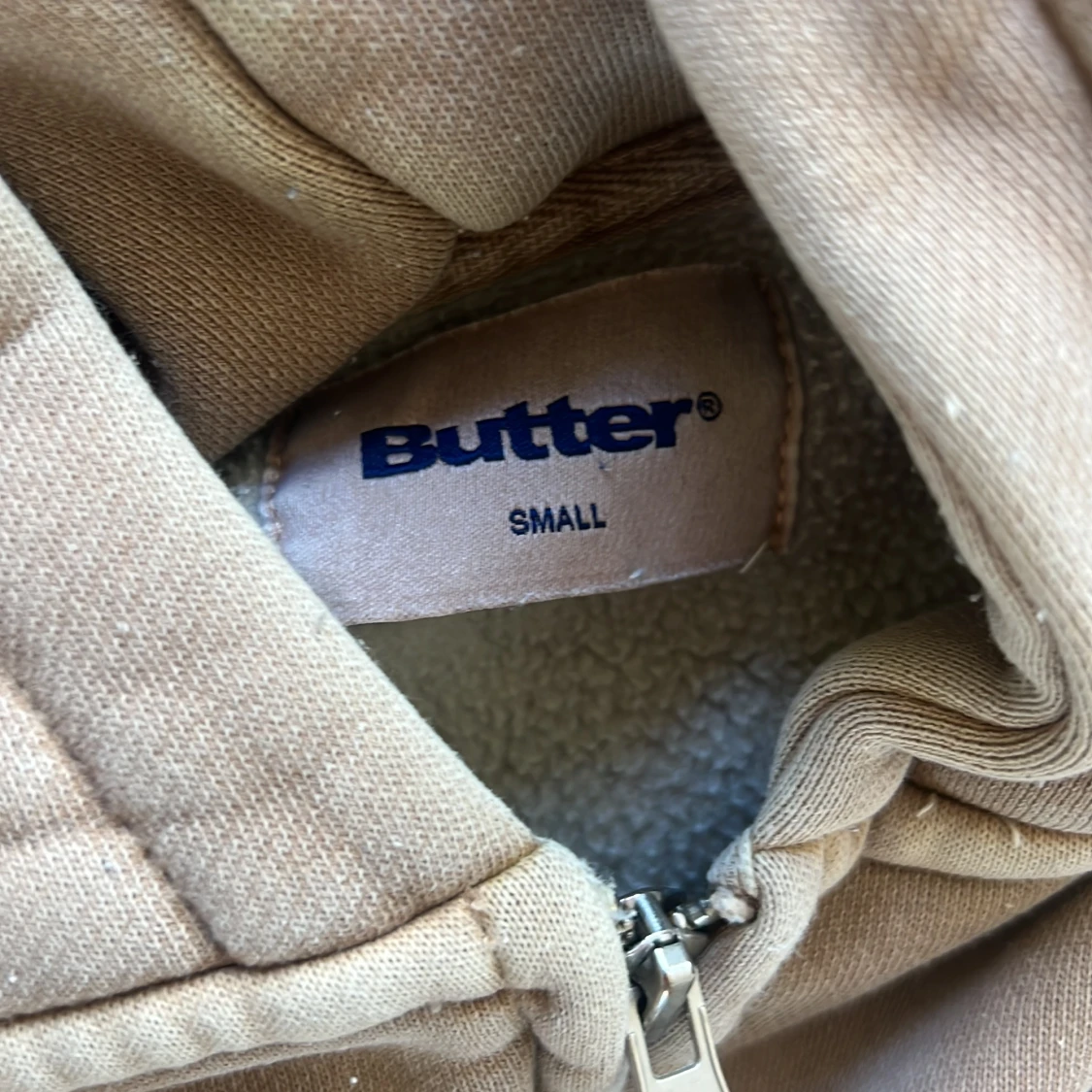 Beige hoodie från Butter  - 2
