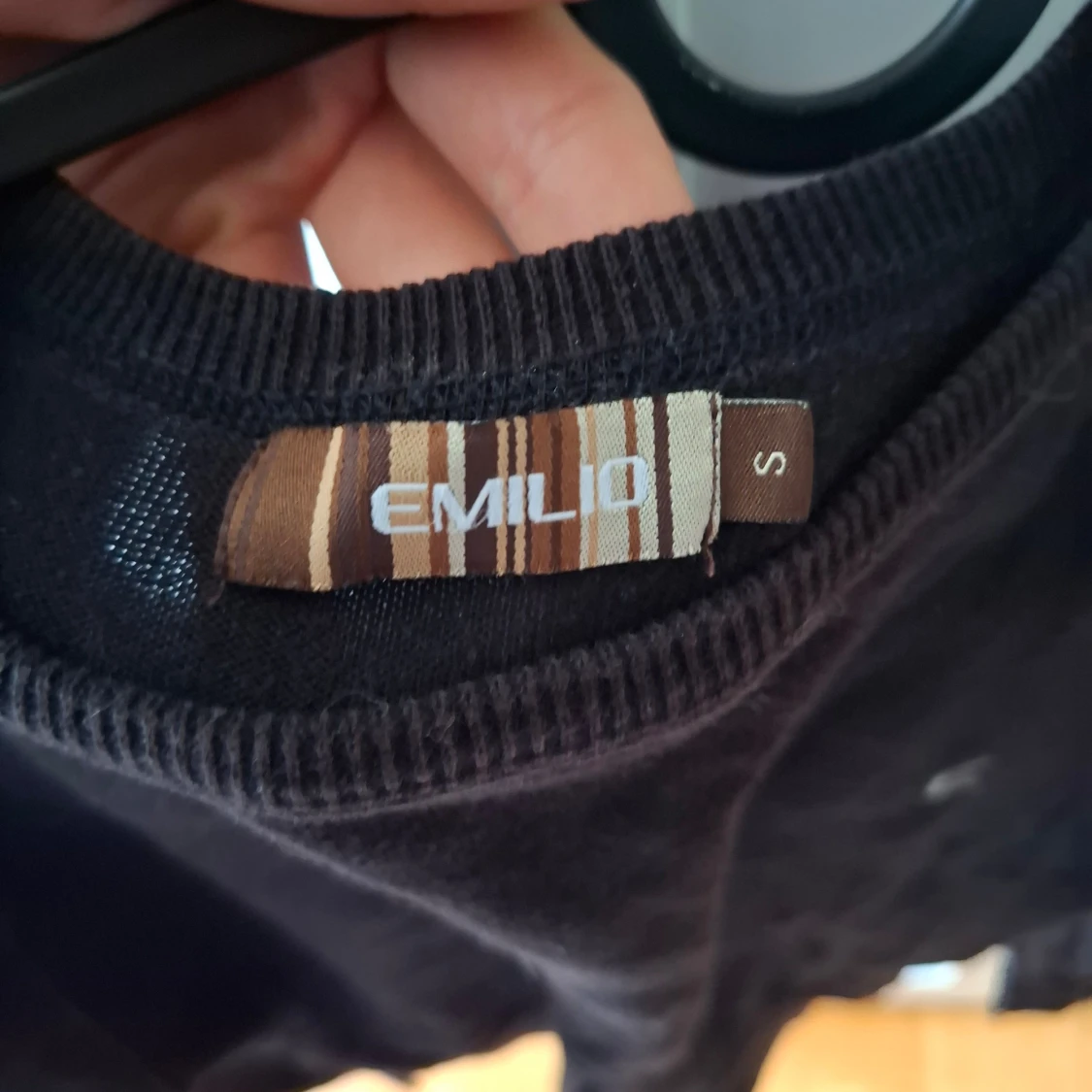 Svart stickad tröja från Emilio - 2