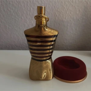 Jean Paul Gaultier Le Male Elixir Parfum 125ml - Säljer den parfymen då jag inte har behov av den, har använt den lite då de finns 90 ml kvar. Priset kan diskuteras.