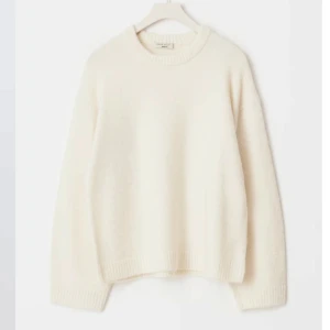 Vit stickad tröja - Jättemysig tröja från Gina tricot💕💕