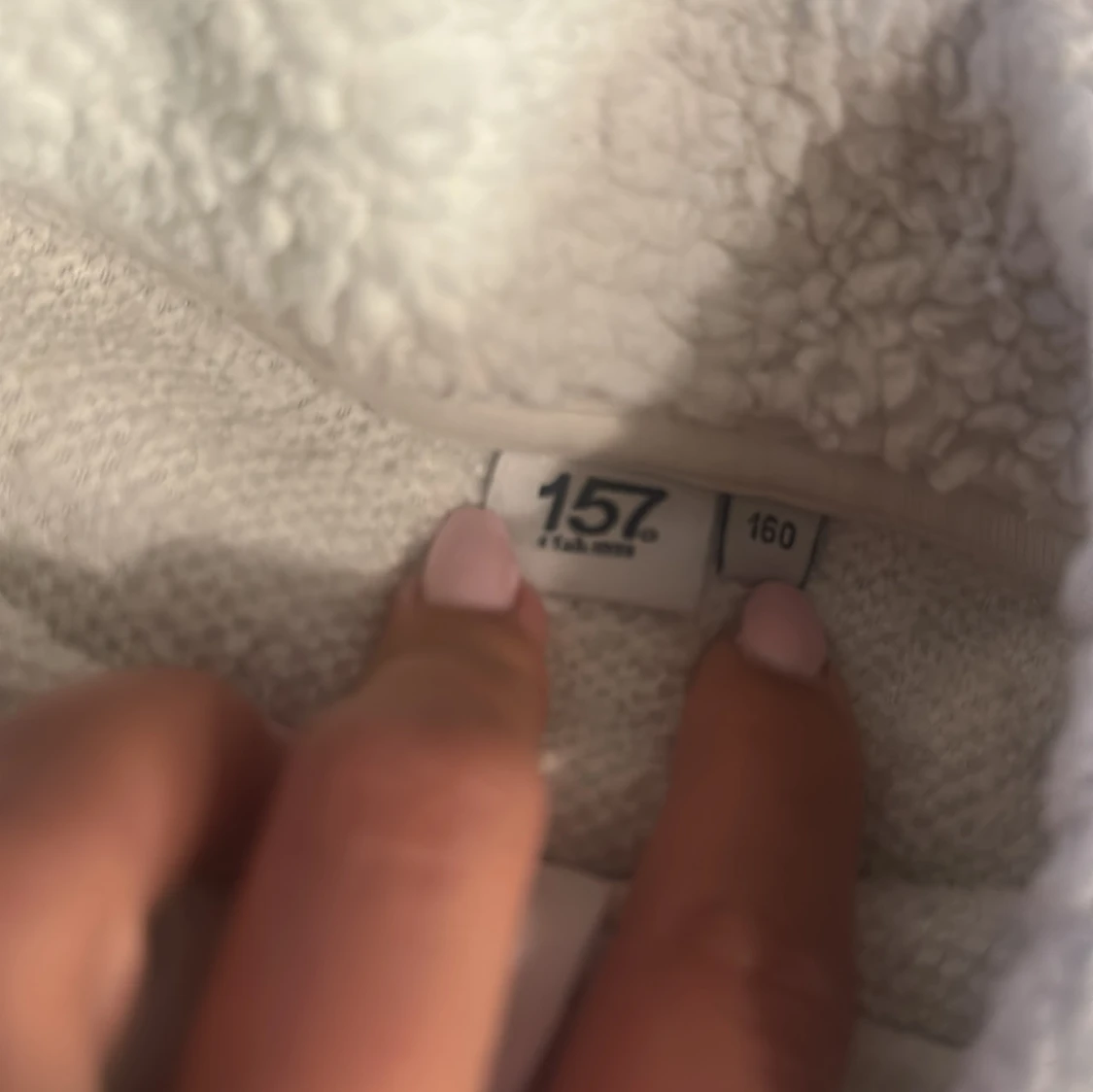 Vit teddyjacka med dragkedja från 157 - 1