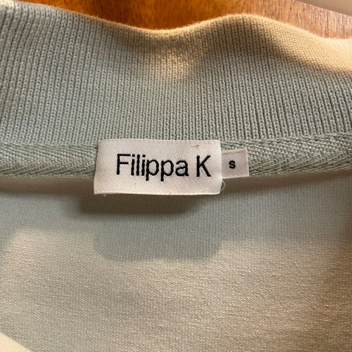 Filippa K piké  - 1