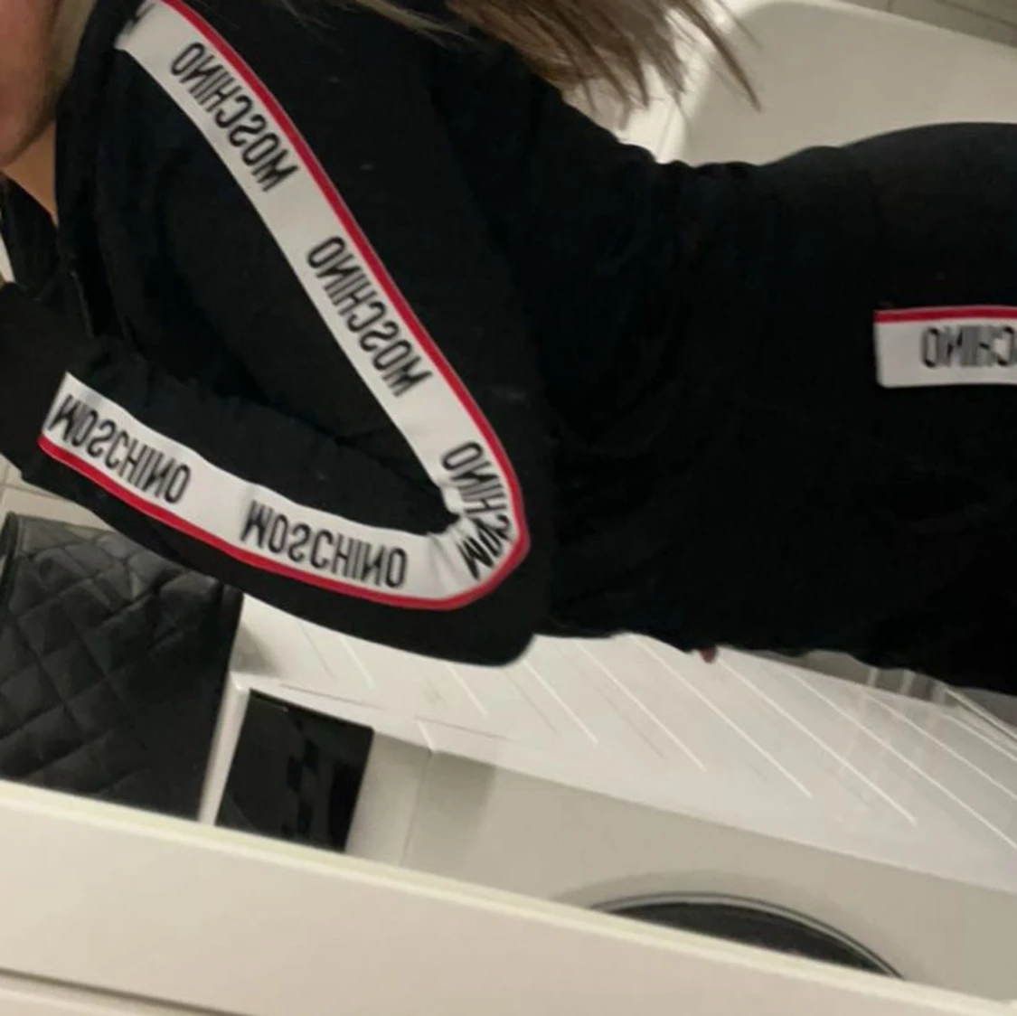 Svart sett från Moschino - 1