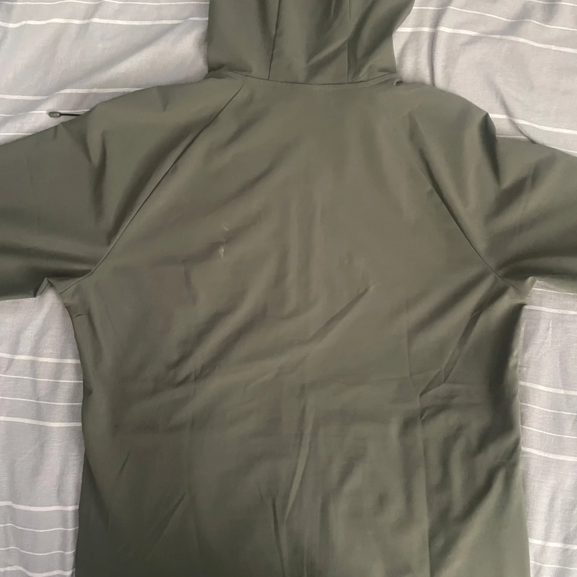 Olivgrön vindjacka från Under Armour - 3