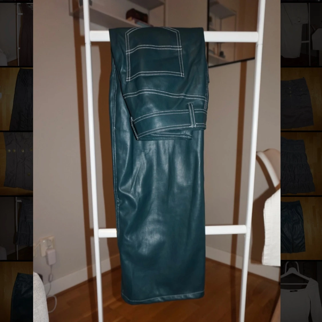 Mörkgröna skinnbyxor med kontrastsömmar