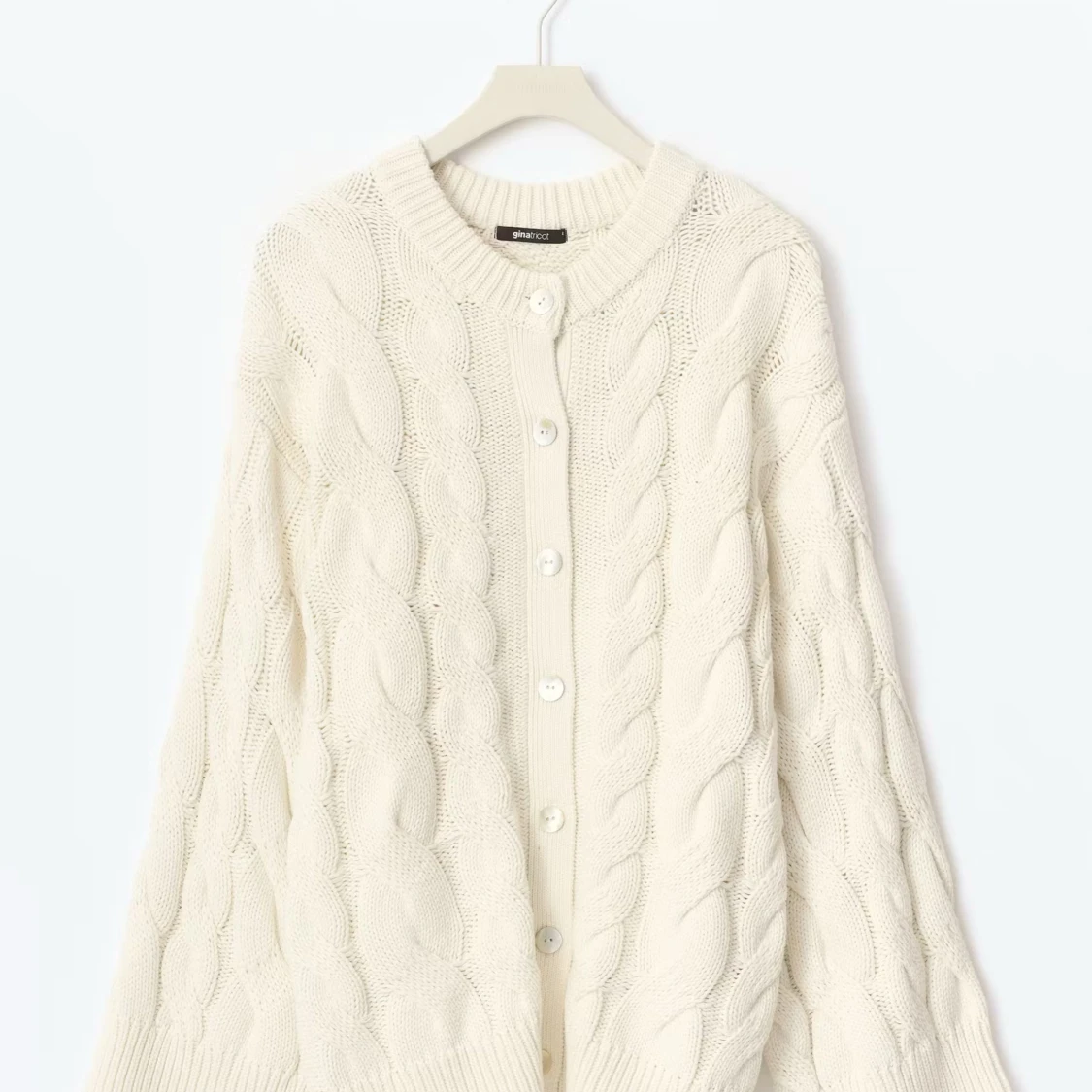 Vit kabelstickad kofta Gina Tricot - 2