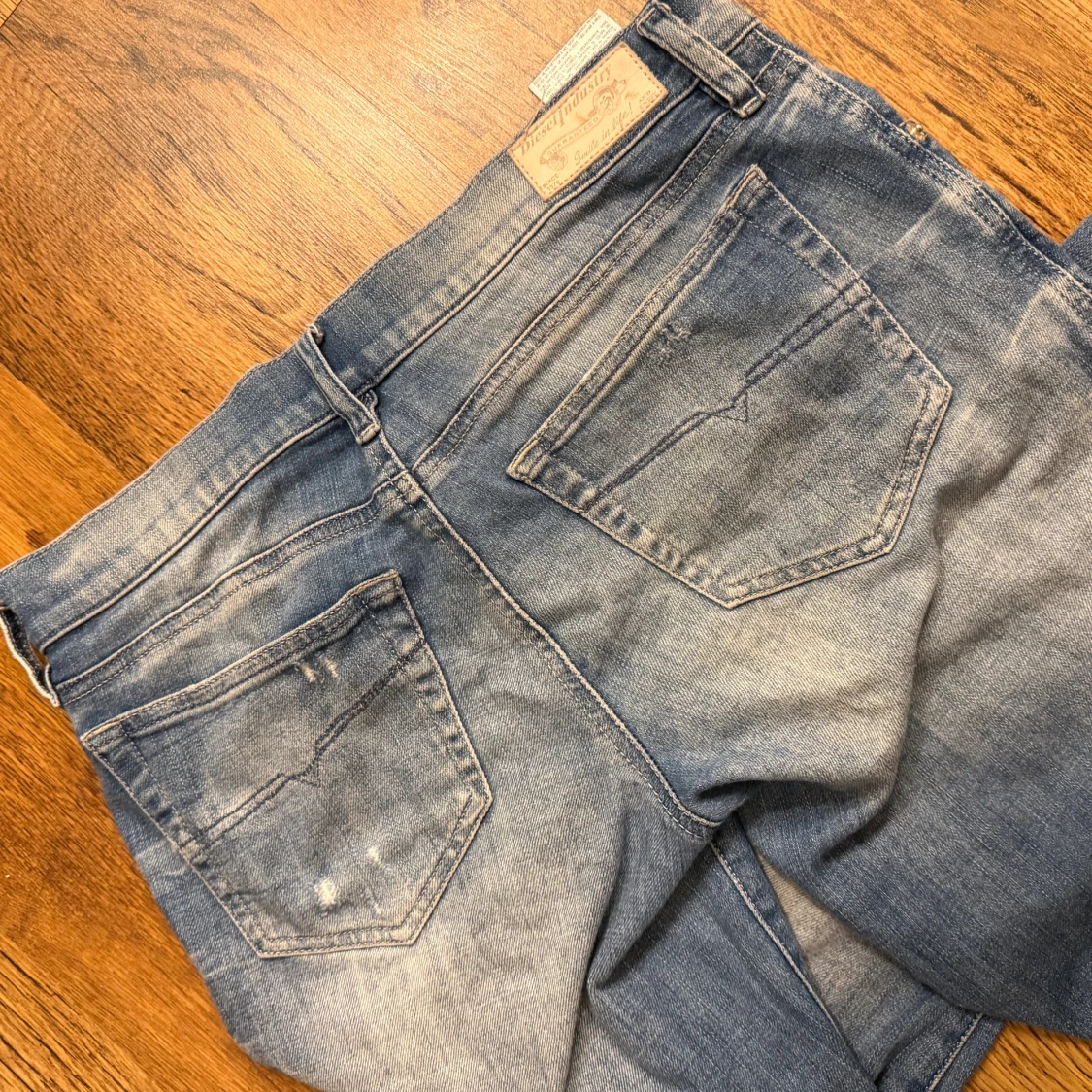 Diesel jeans med hål  - 3