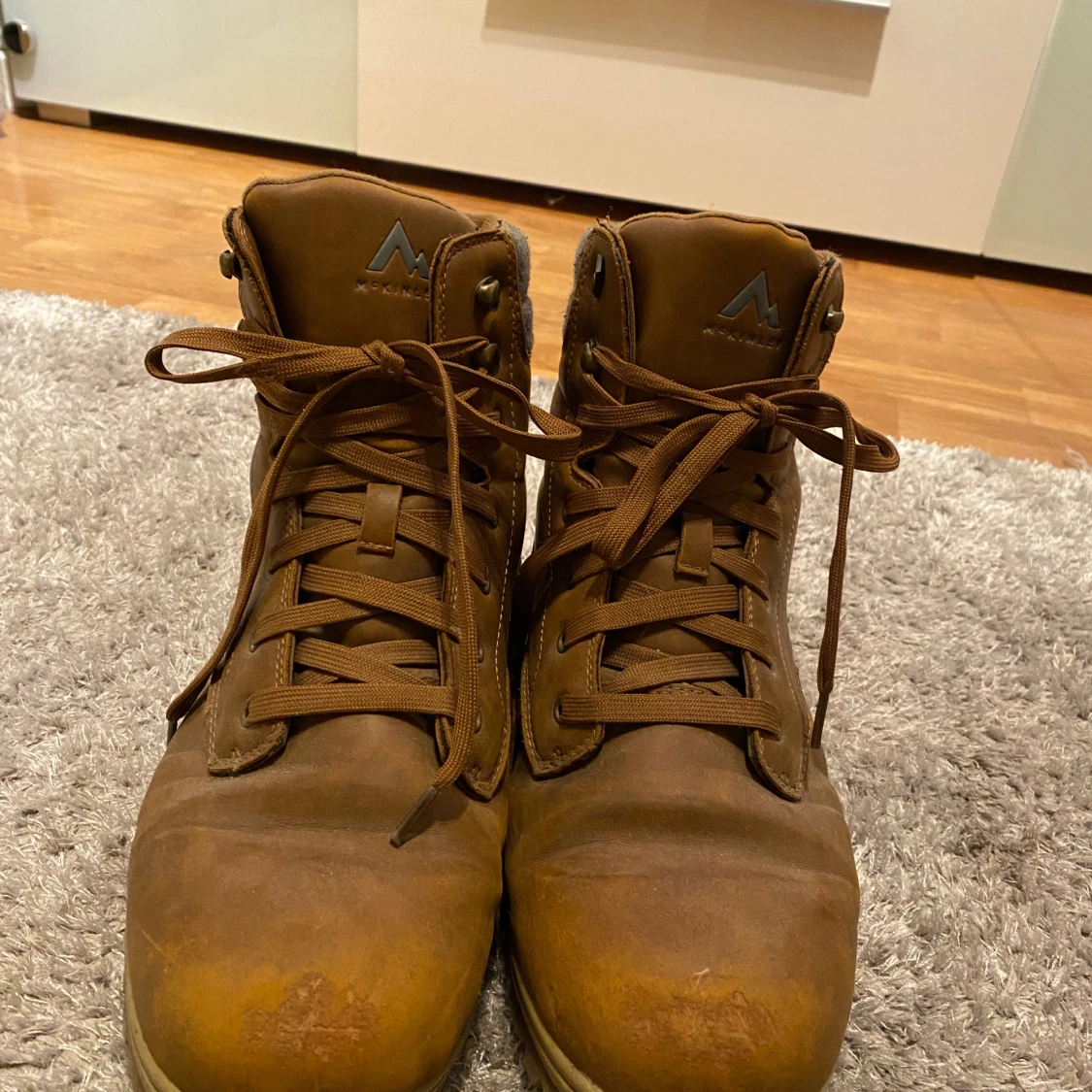 Bruna boots från McKinley