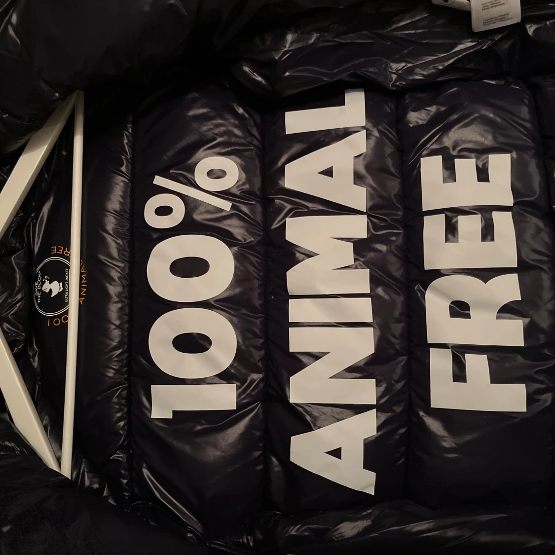 Mörkblå pufferjacka från Save The Duck - 3