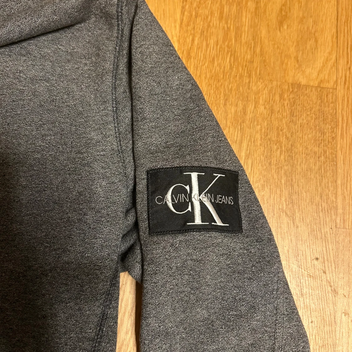 Calvin Klein sweatshirt  - 1