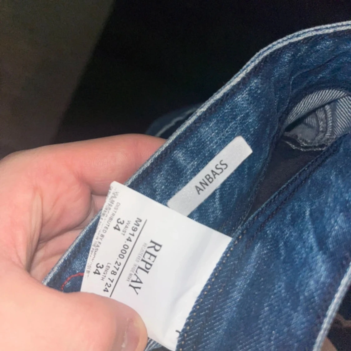 Replay anbass med slitningar - 3