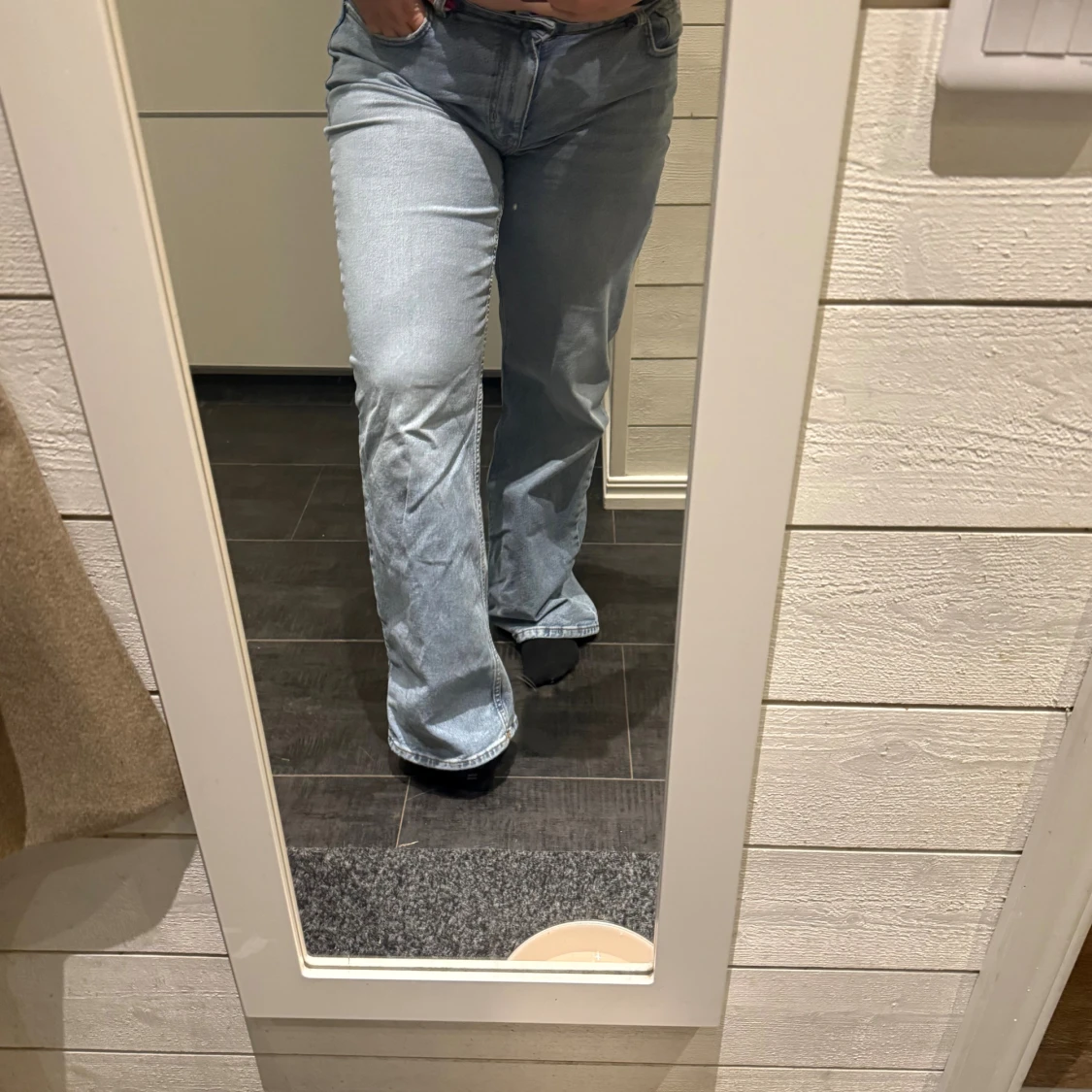 Ljusblåa wide jeans med hög midja - 1