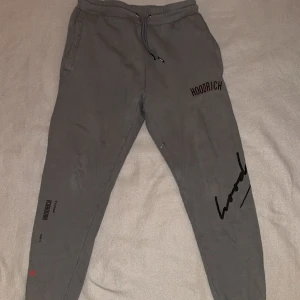 Mjukbyxor - Bra skick.    Kan göra myten också