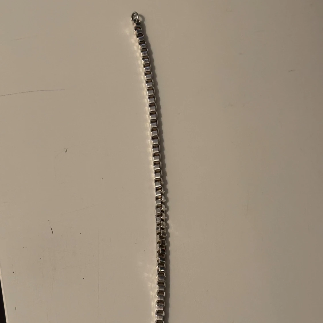 Klassiskt silverfärgat armband - 1