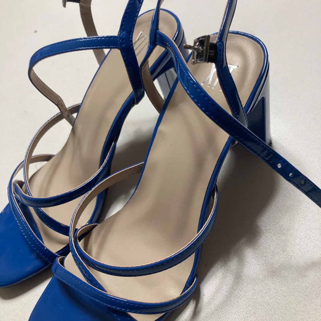 Blå sandaler med klack från XIT - NYA - 4