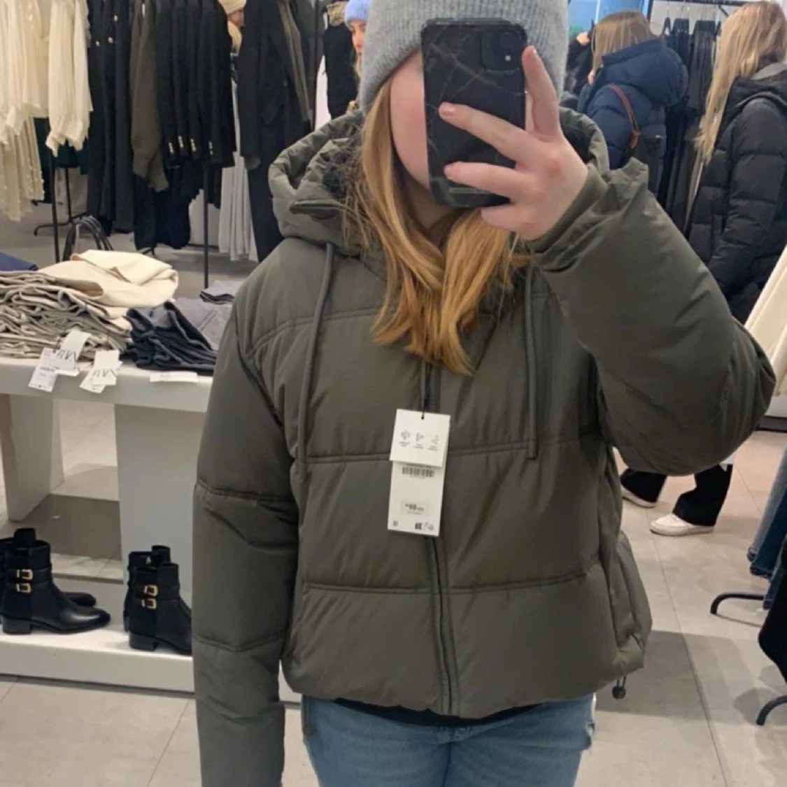 Grön pufferjacka med huva - 1