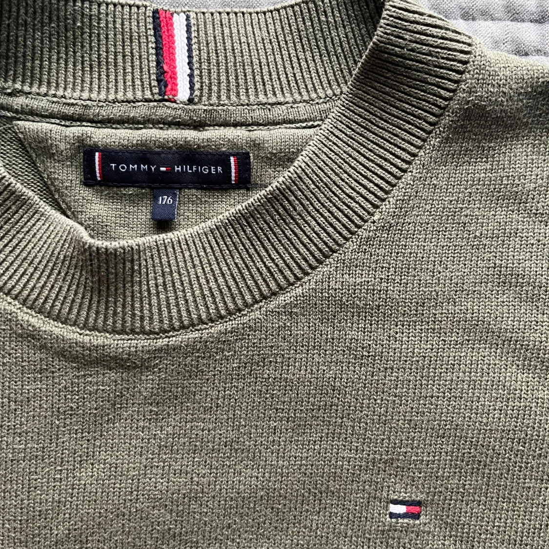 grön tröja Tommy Hilfiger - 2