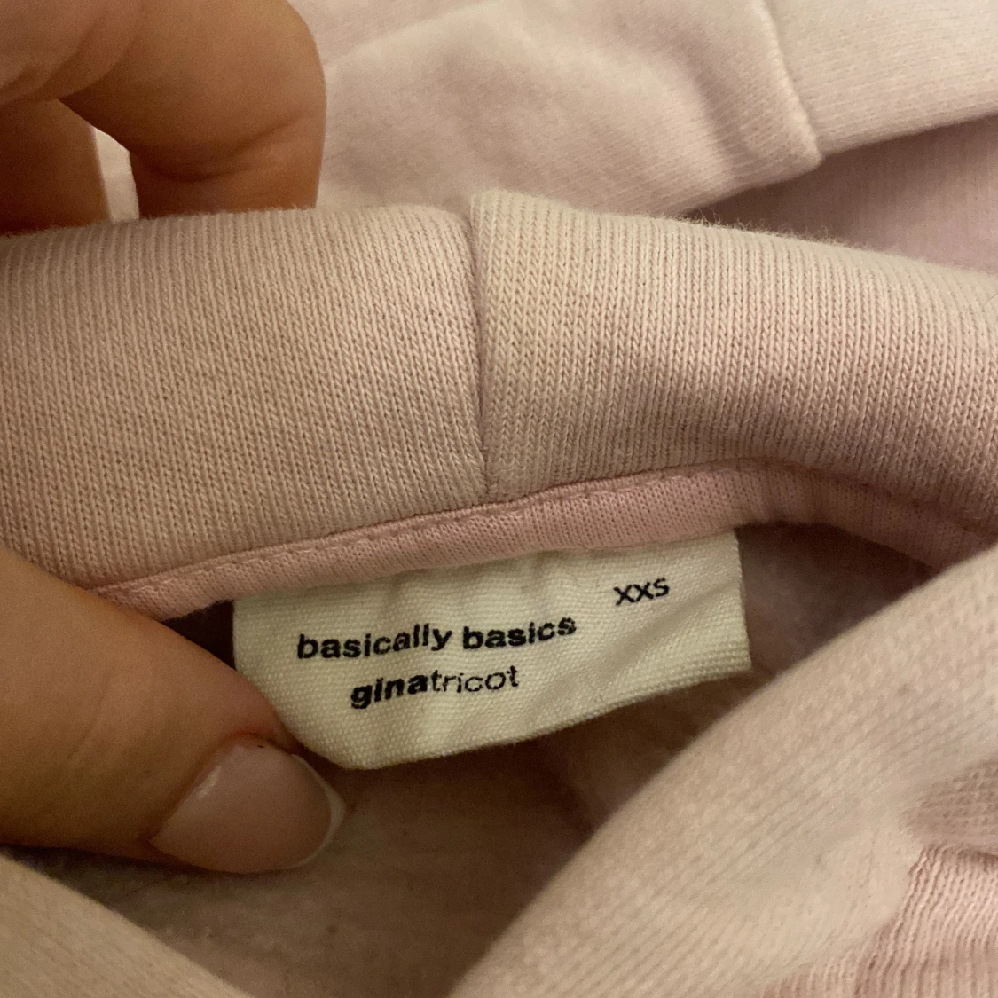 Ljusrosa hoodie från Gina Tricot - 1