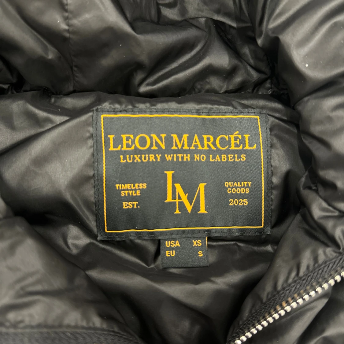 Svart cardigan från Leon Marcel - 2