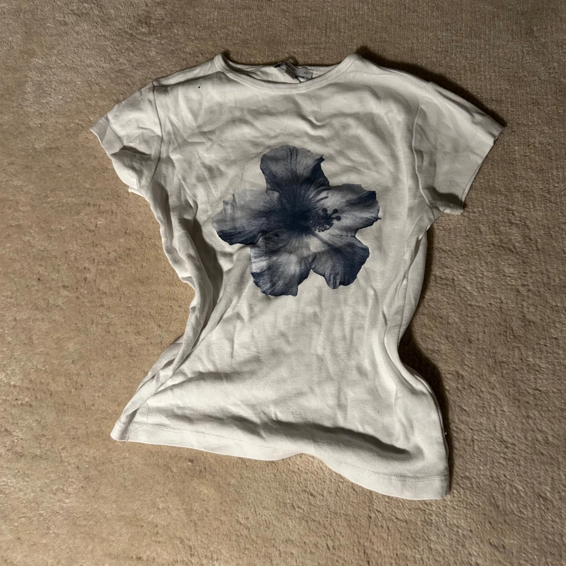 Somrig T-shirt med blommtryck 