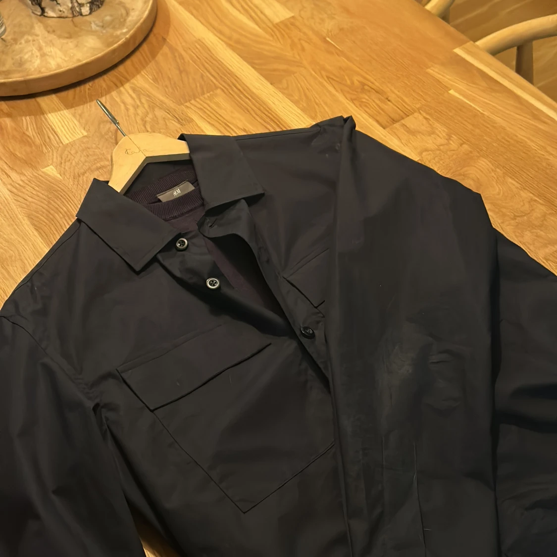 Svart overshirt från Massimo Dutti - 3