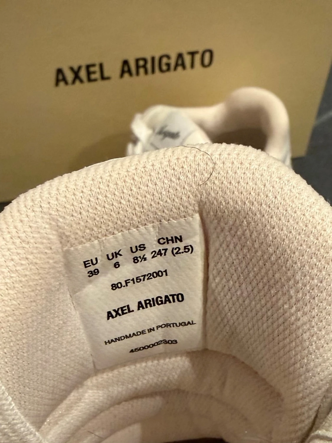 Vita sneakers från Axel Arigato - 4