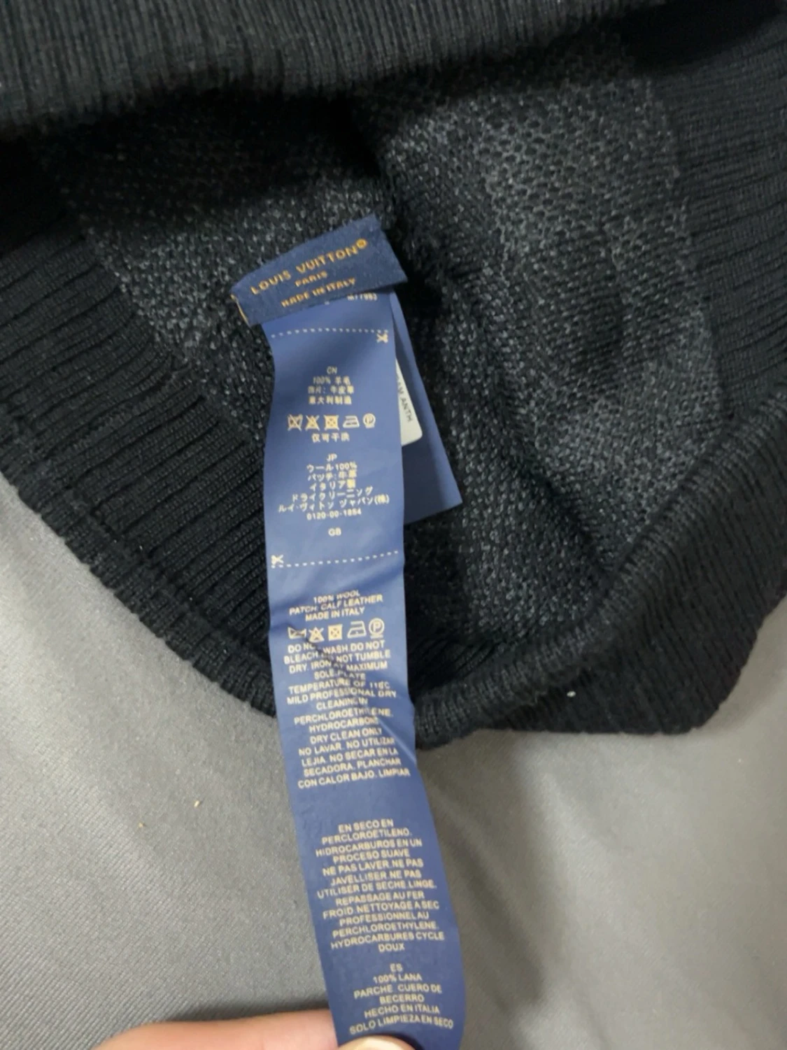 Louis Vuitton mössa och halsduk set - 2