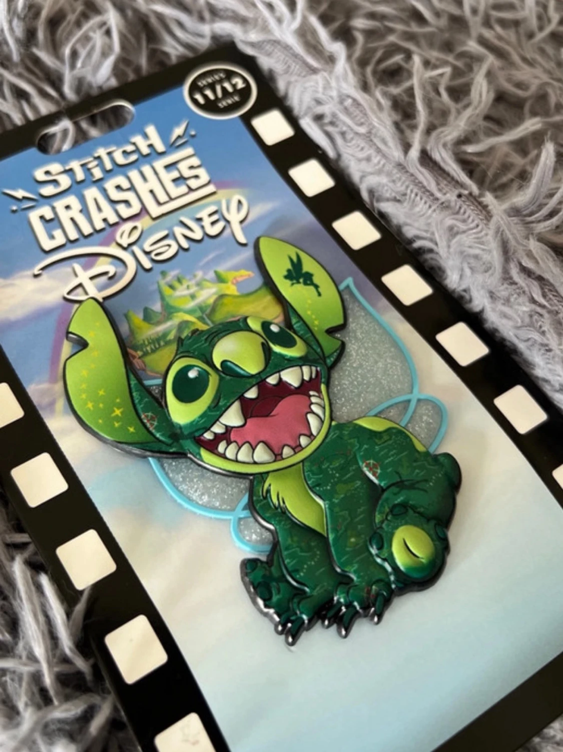 Stitch Crashes Disney Pin 11 - Peter Pan - 4