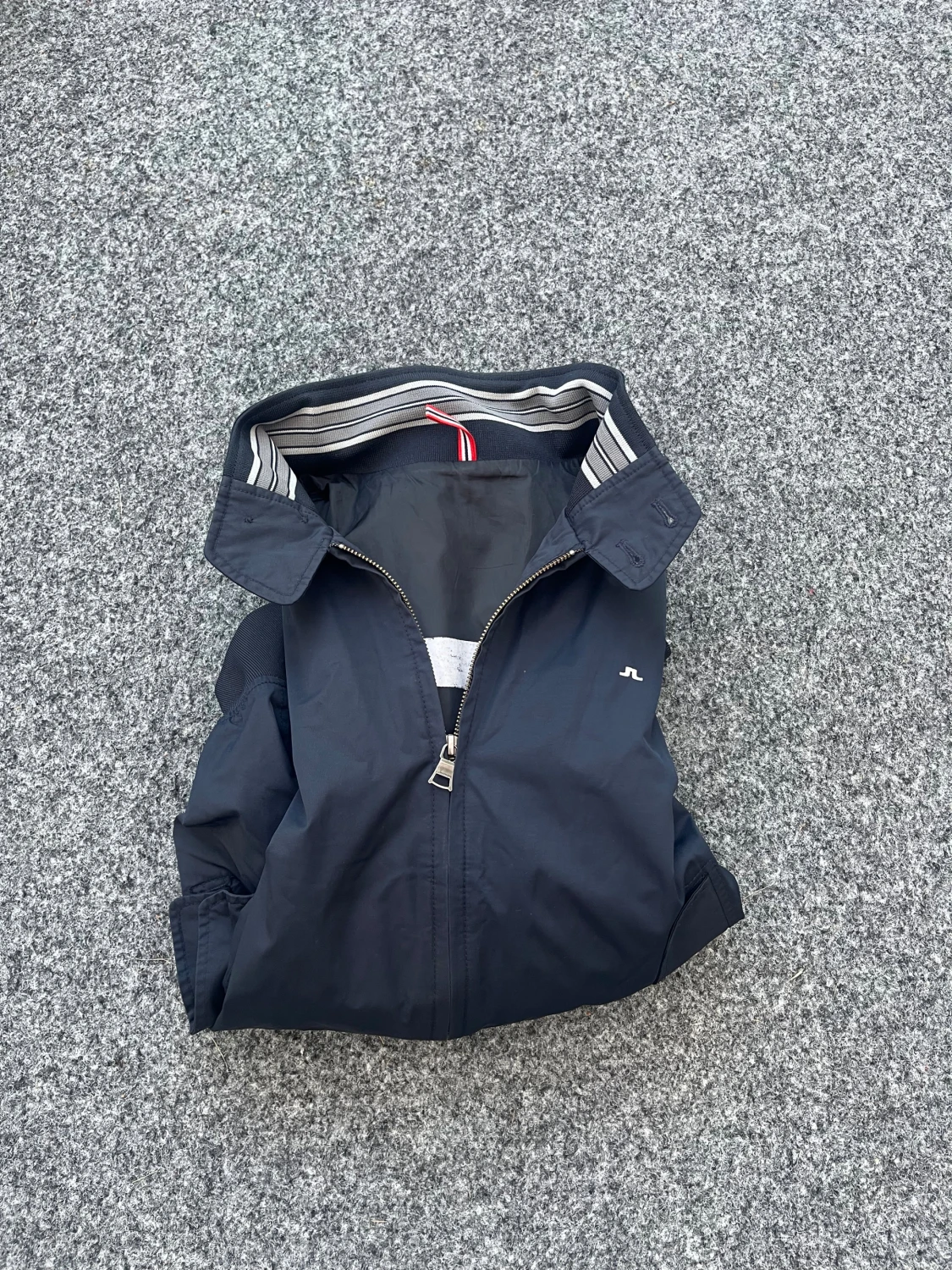 Mörkblå vindjacka från J.Lindeberg - 2