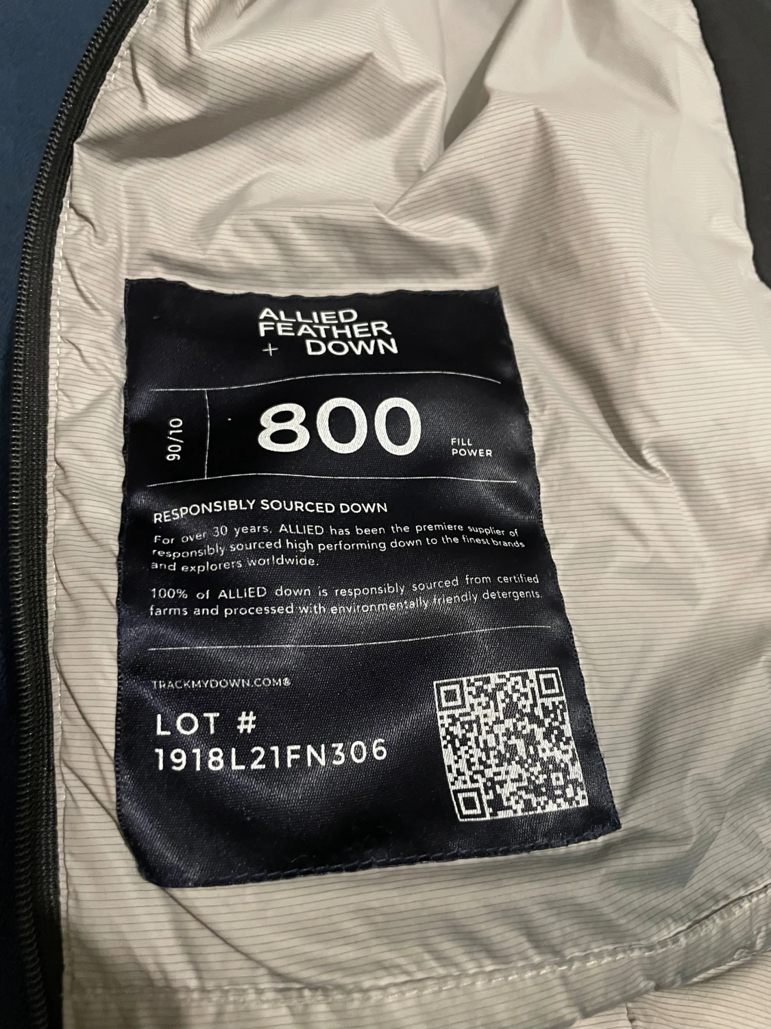 Grå och svart dunjacka Sail Racing - 3