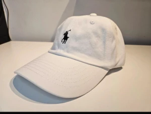 Keps billig  - Den är snygg och helt ny 