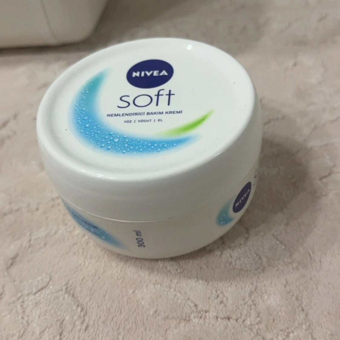 NIVEA Soft ansiktskräm 300 ml