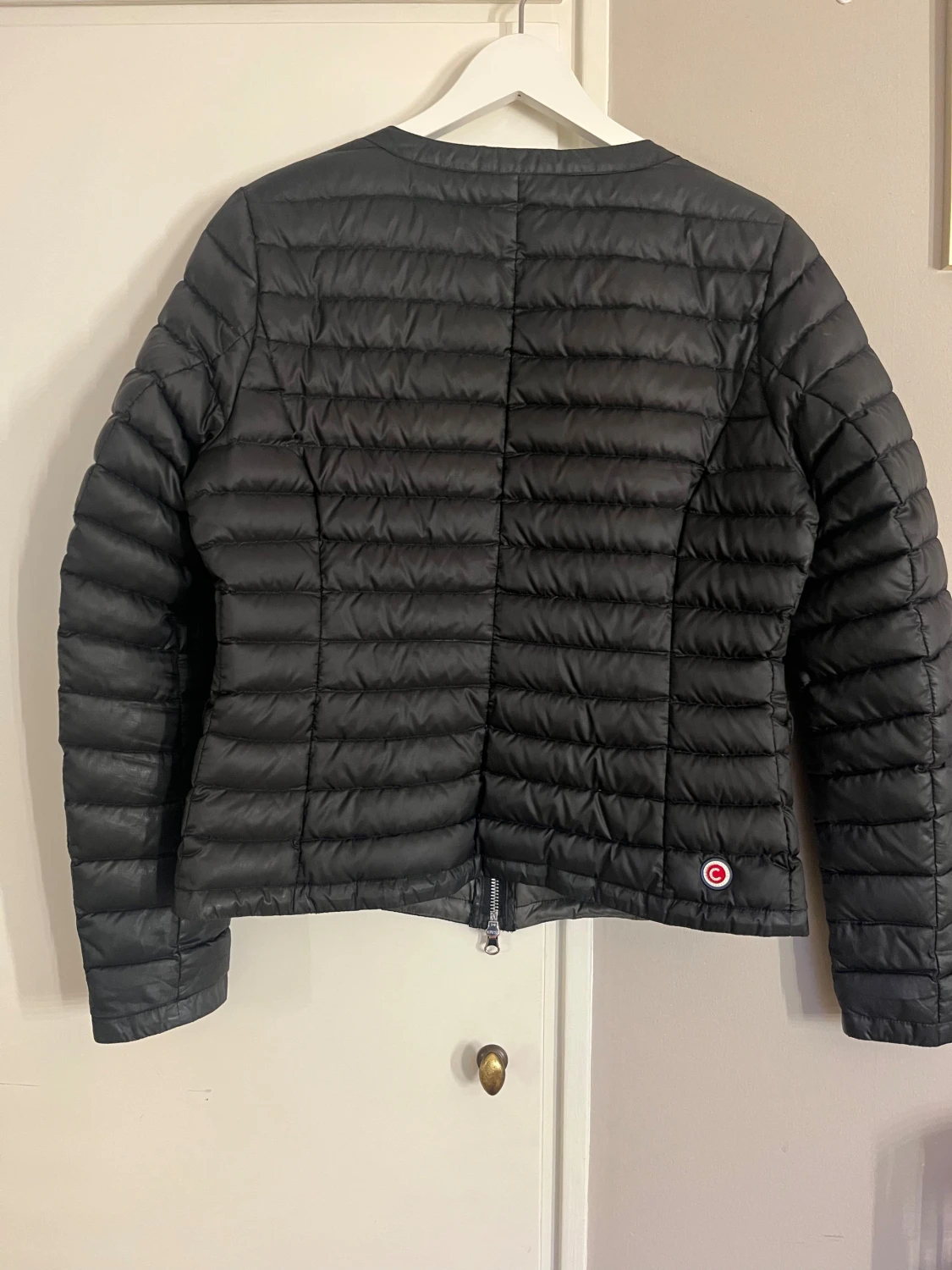 Svart pufferjacka från Colmar - 4