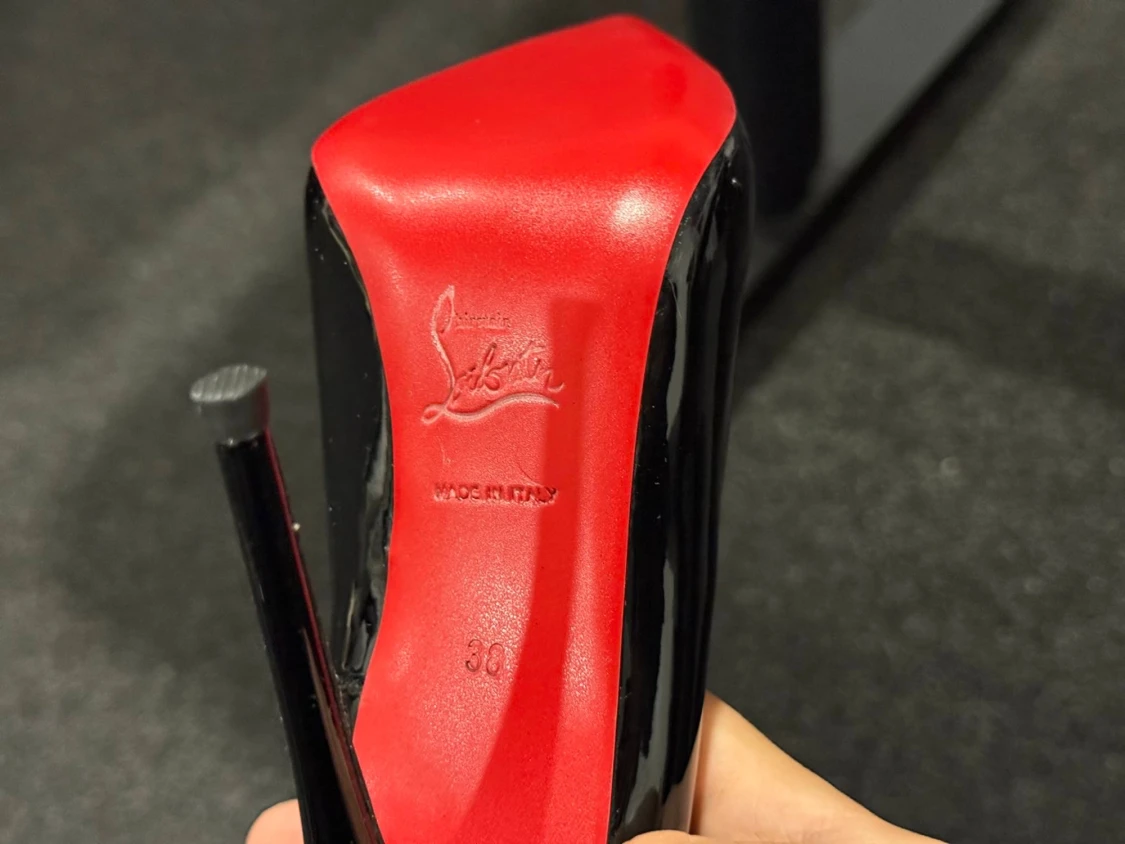 Louboutin klackar  - 2