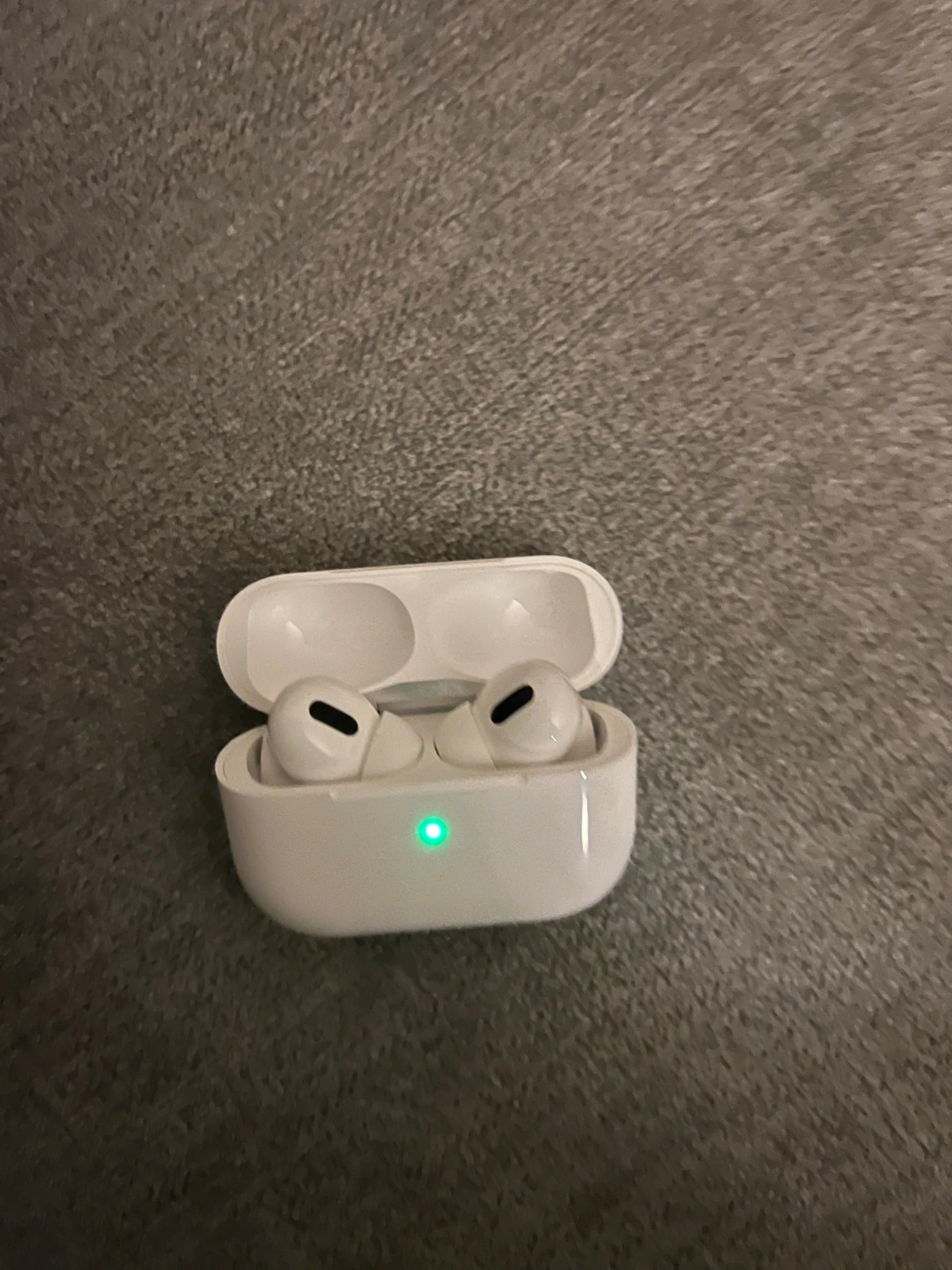 AirPods Pro - 1