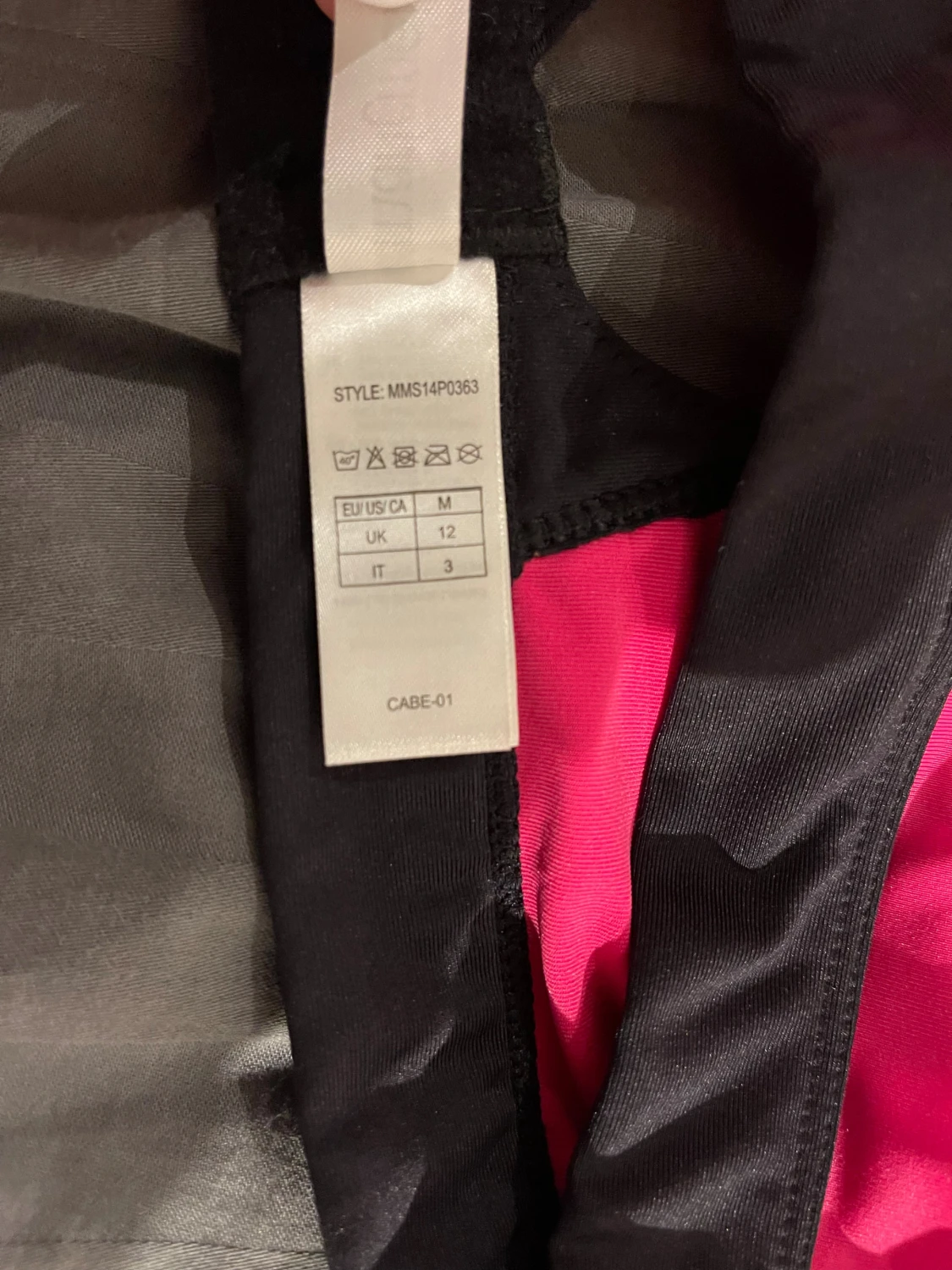 Rosa sporttopp med svarta detaljer M - 2